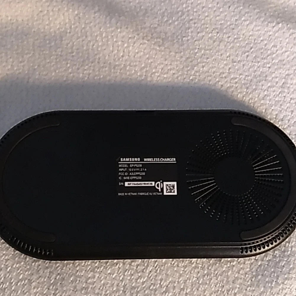 Samsung wireless charger duo pad